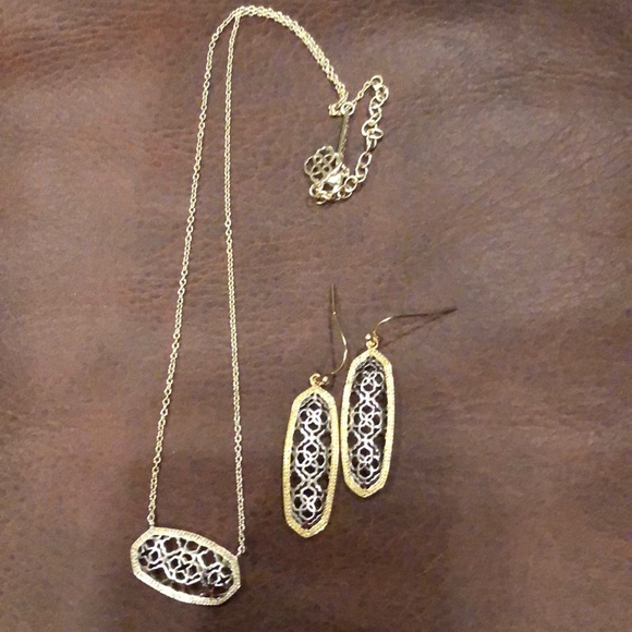 Kendra Scott Jewelry - Kendra Scott sliver and gold necklace set.